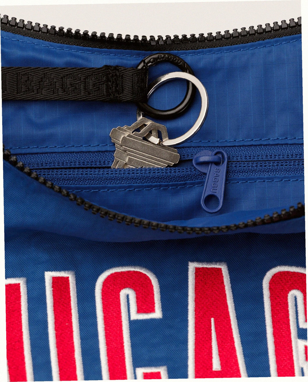 Medium Nylon Crescent Shoulder Bag - Chicago Cubs