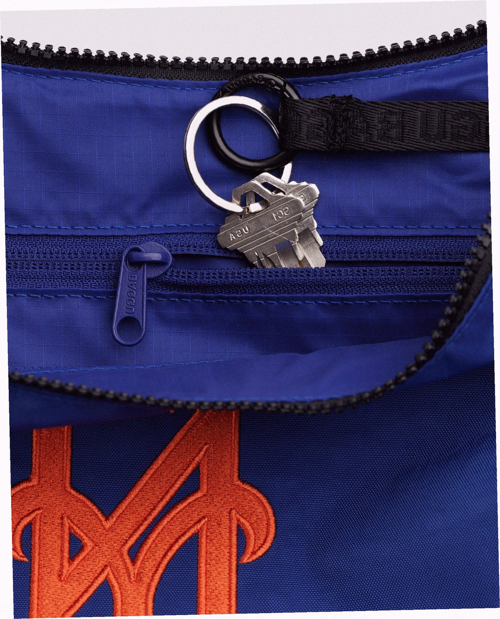 Medium Nylon Crescent Shoulder Bag - New York Mets
