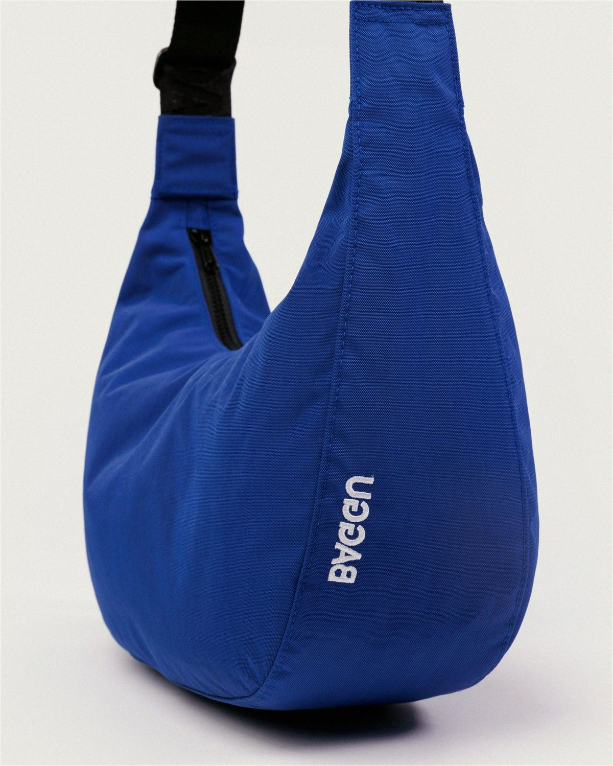 Medium Nylon Crescent Shoulder Bag - New York Mets