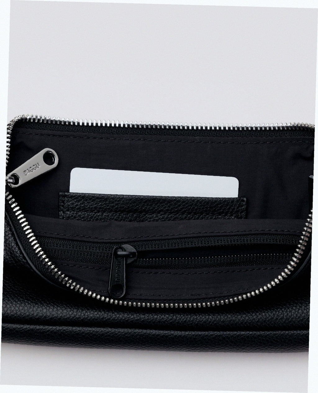 Recycled Leather Pochette - Black