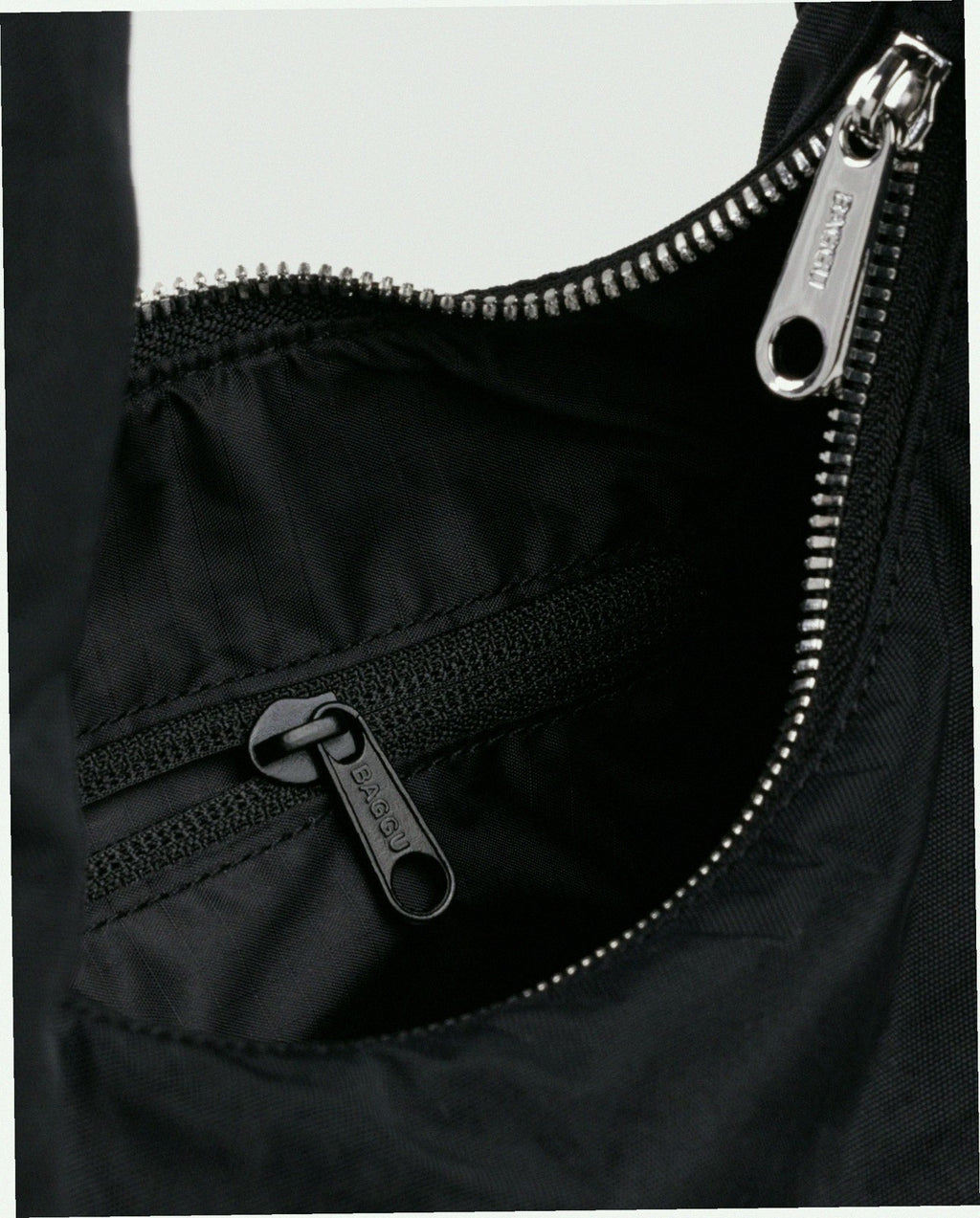 Small Nylon Meringue Bag - Black
